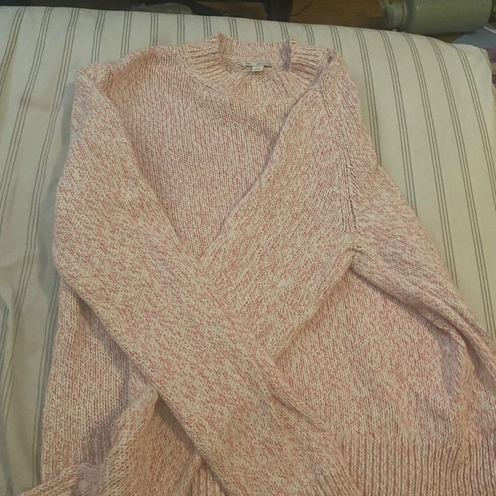 Pink gap sweater size large